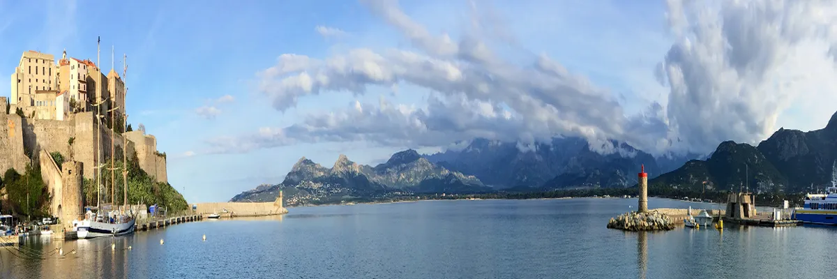 Image Installation abri de piscine Corse