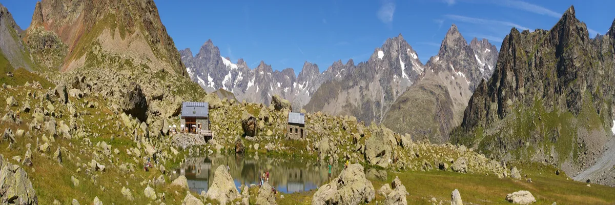 Image Installation abri de piscine Hautes-Alpes