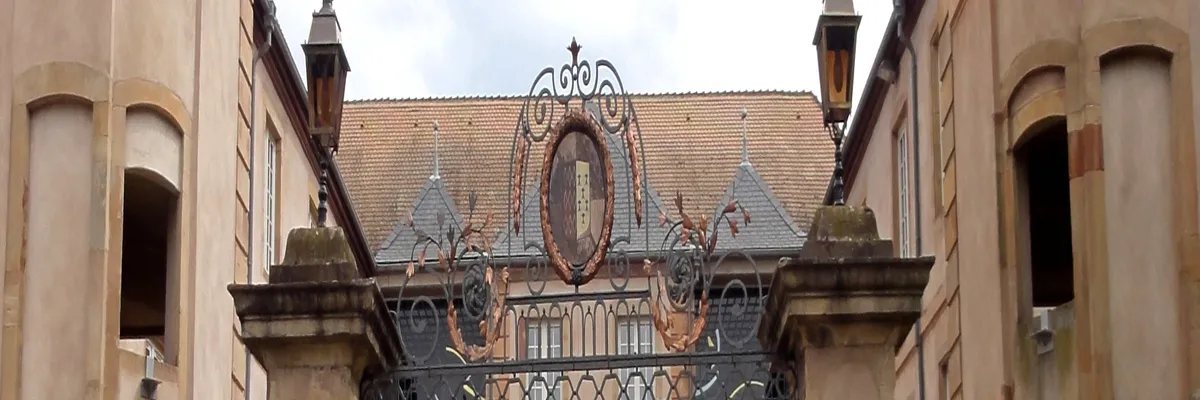 Image Installation abri de piscine Mutzig