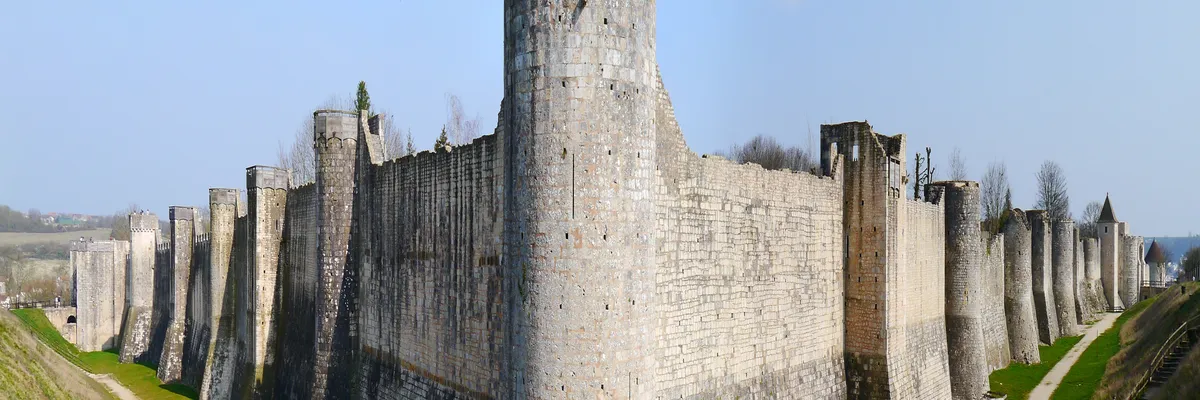 Image Installation abri de piscine Provins