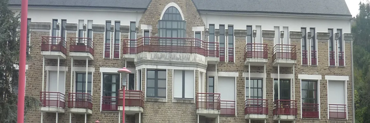 Image Installation abri de piscine Rosporden