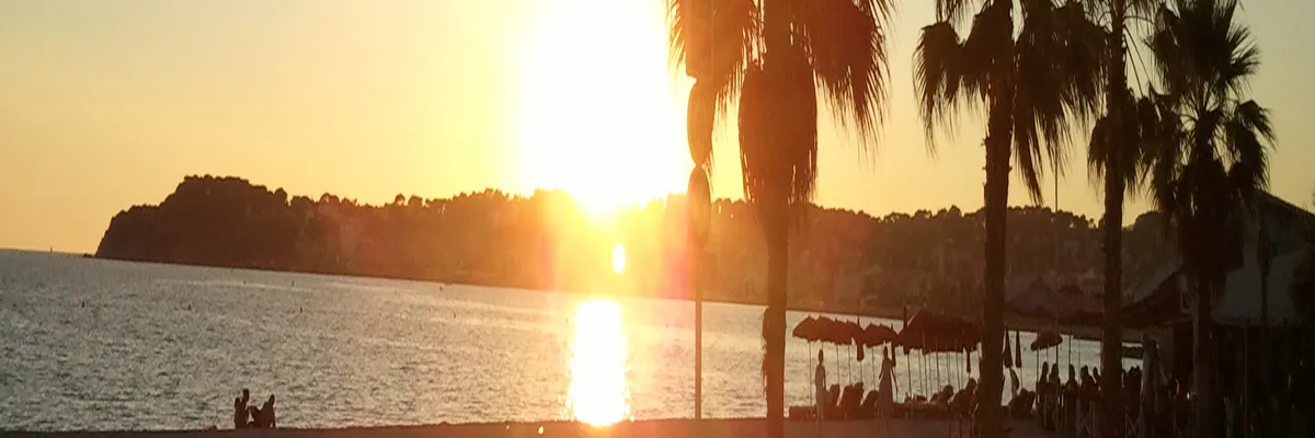 Image Installation abri de piscine Six-Fours-les-Plages