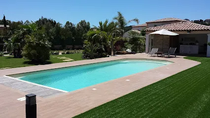 Image de AH Pro Piscines :Installation Coques polyester