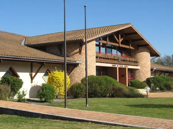 Abri Piscine Sur Mesure Installation abri de piscine Belin-Béliet