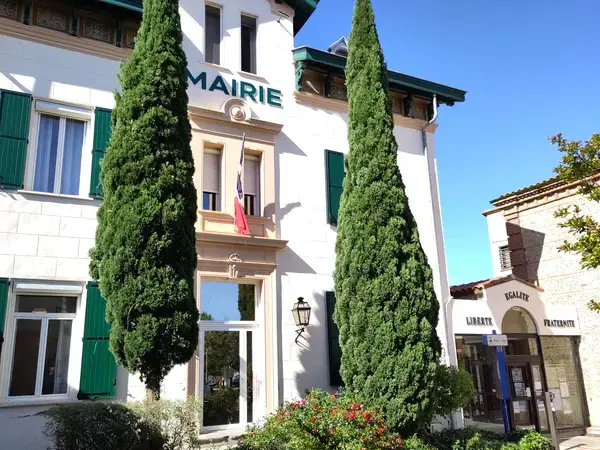 Abri Piscine Sur Mesure Installation abri de piscine Cabestany