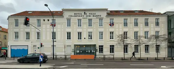 Abri Piscine Sur Mesure Installation abri de piscine Champigny-sur-Marne