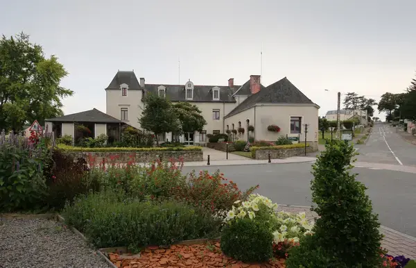 Abri Piscine Sur Mesure Installation abri de piscine Guichen