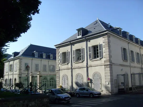 Abri Piscine Sur Mesure Installation abri de piscine Hautes-Alpes