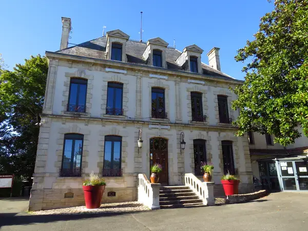 Abri Piscine Sur Mesure Installation abri de piscine La Crèche