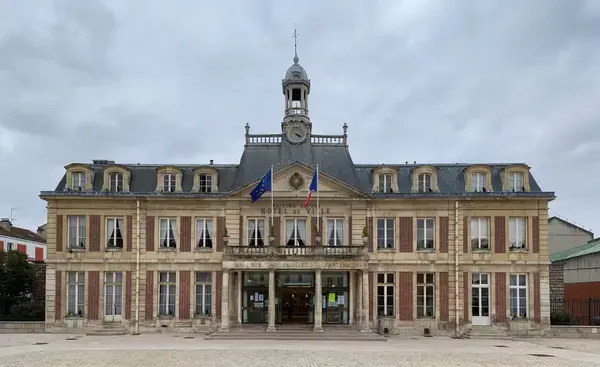Abri Piscine Sur Mesure Installation abri de piscine Maisons-Alfort