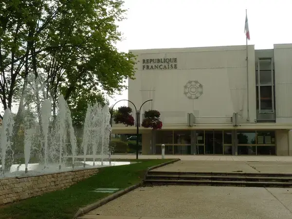 Abri Piscine Sur Mesure Installation abri de piscine Saint-Yrieix-sur-Charente