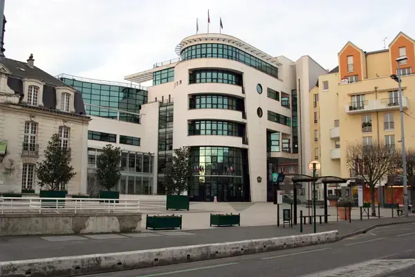 Abri Piscine Sur Mesure Installation abri de piscine Sannois