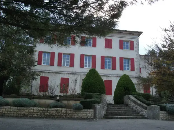 Abri Piscine Sur Mesure Installation abri de piscine Simiane-Collongue