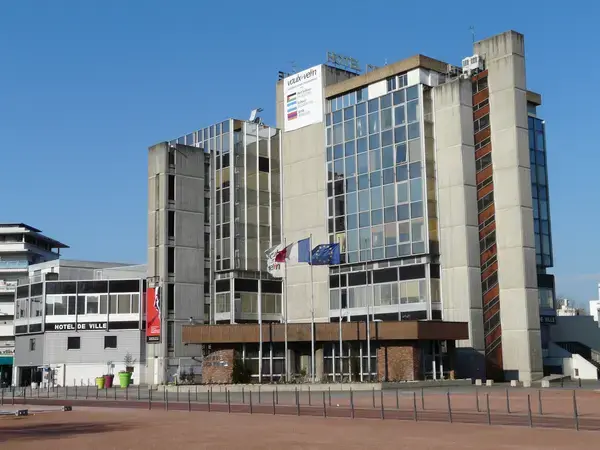 Abri Piscine Sur Mesure Installation abri de piscine Vaulx-en-Velin