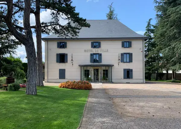 Abri Piscine Sur Mesure Installation abri de piscine Villette-d'Anthon